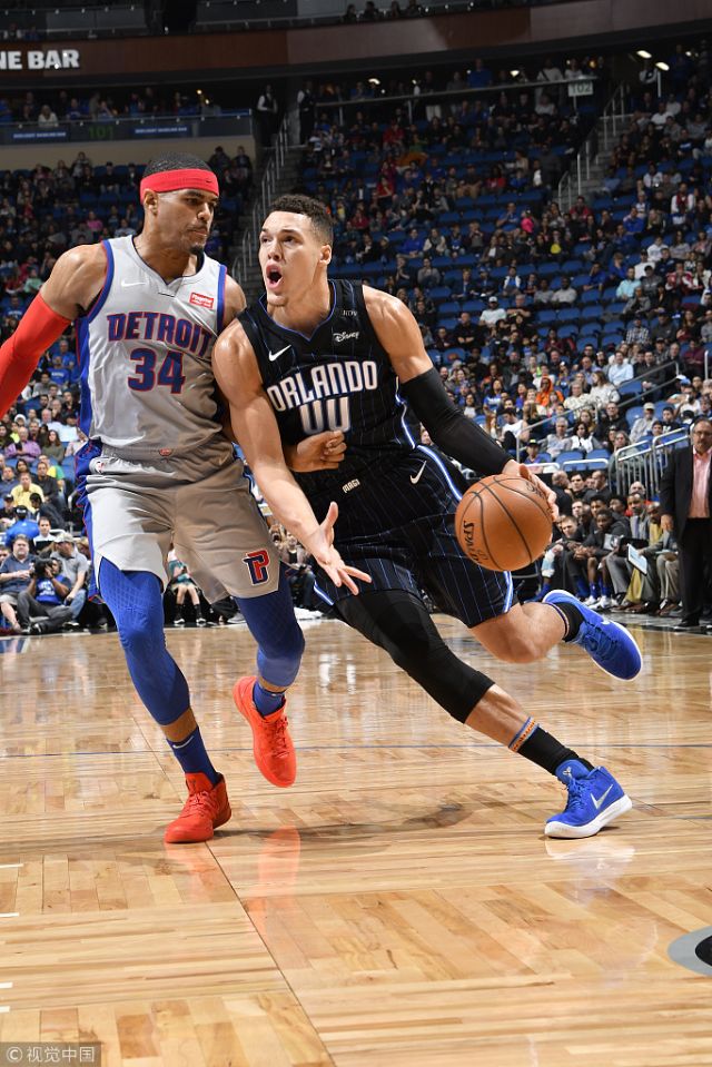 里弗斯谈惨败45分：我没让队员们做好准备，但是他们也有责任（里弗斯谈45分惨败：我准备不足，球员也负有责任）