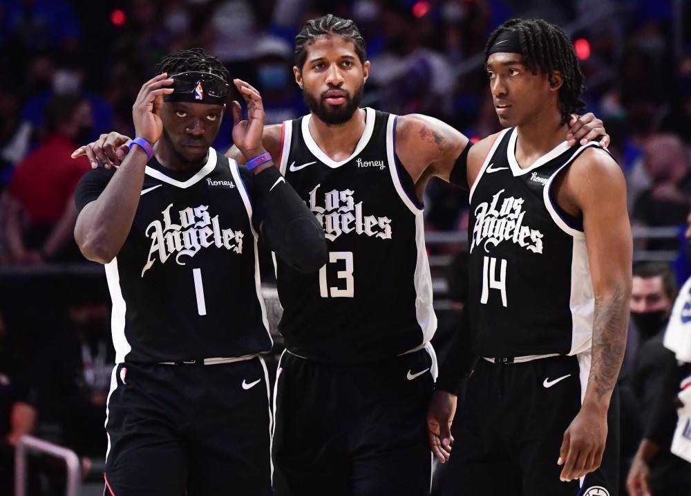 大小王赛季首次对决：火箭杜兰特25分vs湖人詹姆斯18分全过程（双星赛季首度相遇：火箭杜兰特25分对上湖人詹姆斯18分全程回顾）