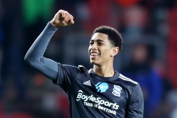 斩获3金1银 南油小学艺术体操社团省区赛事创佳绩（南油小学艺术体操社团省区赛再创佳绩 勇夺3金1银）