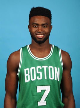 德甲前瞻：多特蒙德联赛主场不败，霍芬海姆进攻火力强劲（德甲前瞻：多特联赛主场不败延续，霍芬海姆进攻端状态火热）