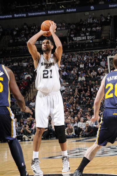 斯图加特vs拜仁首发：凯恩替补！基米希、迪亚斯、杰克逊在列（斯图加特vs拜仁首发公布：凯恩列替补，基米希、迪亚斯、杰克逊首发）