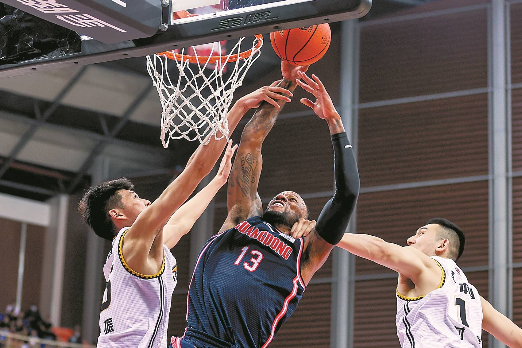 记者：拉菲尼亚与德科有口头协议，世界杯后可随时转会沙特联（记者称拉菲尼亚与德科达成口头共识，世界杯后可随时转投沙特联）