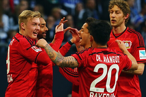 里程碑！唐斯生涯总得分突破15000分大关（唐斯达成生涯15000分里程碑）