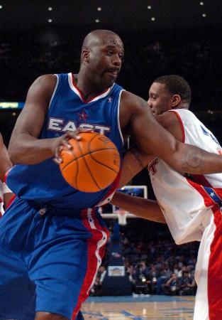 官方：阿塞拜疆主裁阿加耶夫执法阿森纳客战布拉格斯拉维亚（官方确认：阿塞拜疆裁判阿加耶夫将吹罚阿森纳客场对阵布拉格斯拉维亚）