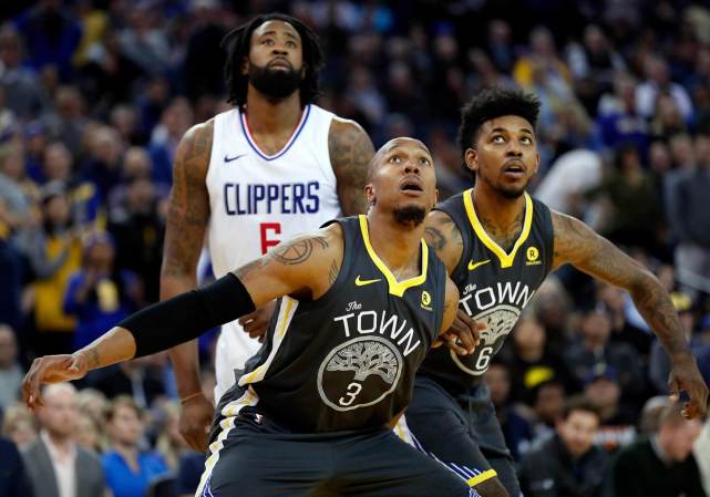 迪巴拉罗马生涯首次在正式比赛中罚丢点球，此前曾18罚全中（迪巴拉罗马生涯点球全中纪录告破：此前18中18，本场首次罚失）