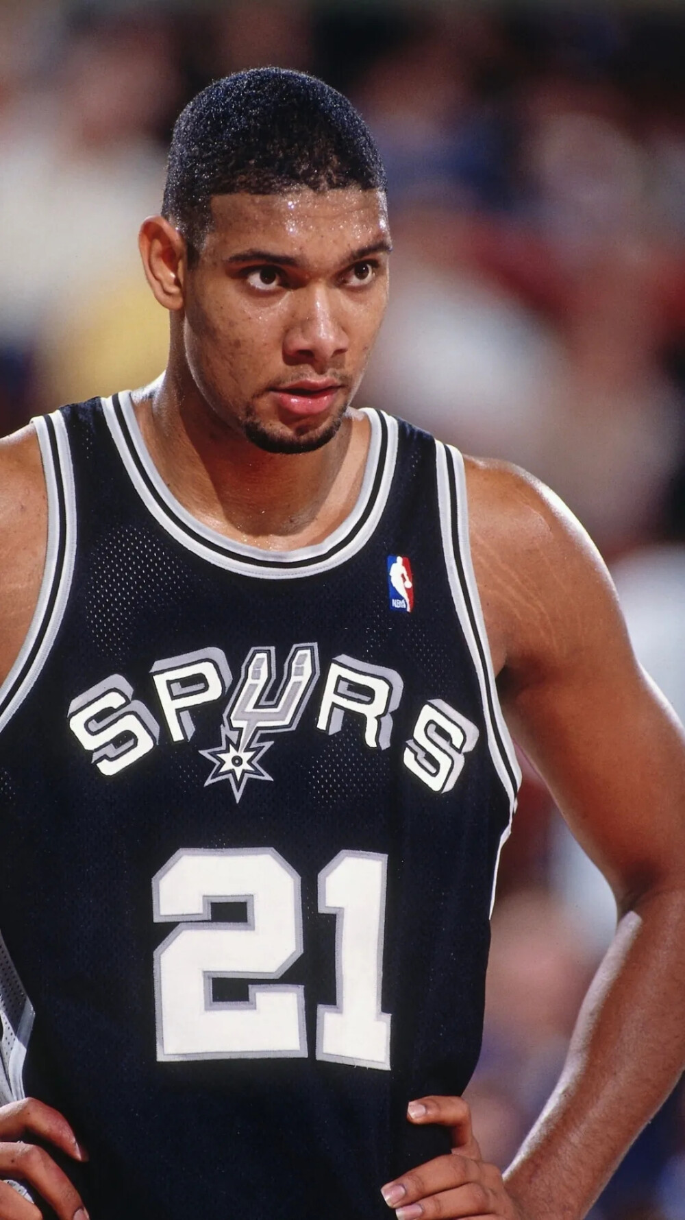 多特蒙德球迷挂横幅，反对海外比赛并攻击西甲高层（多特蒙德球迷打出横幅，抵制海外办赛并抨击西甲高层）