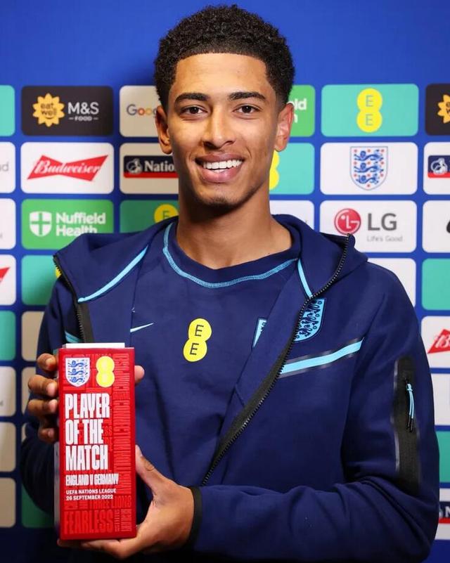 TF1节目：姆巴佩&德尚等人鼓励博格巴（TF1节目中：德尚、姆巴佩等人为博格巴加油鼓劲）