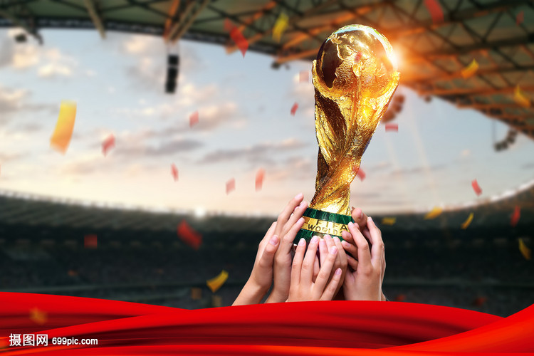 马德兴：邵佳一教练组土洋结合更受青睐，他的海外人脉有帮助（马德兴：邵佳一教练团队中外合璧更吃香，海外人脉加持）