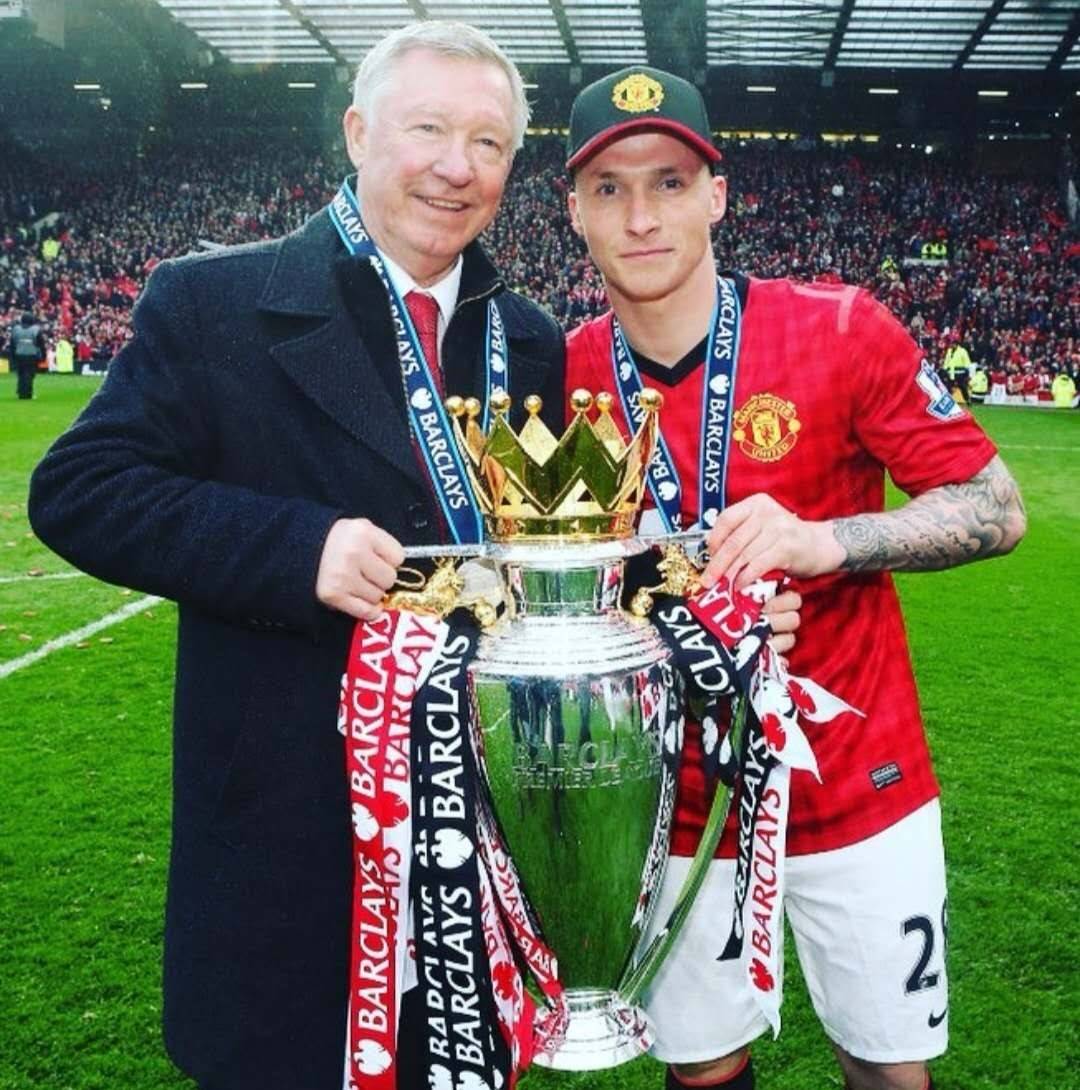 布伦森单打哈克斯：一场篮球场上的视觉盛宴（布伦森单挑哈克斯：球场上的震撼视觉秀）