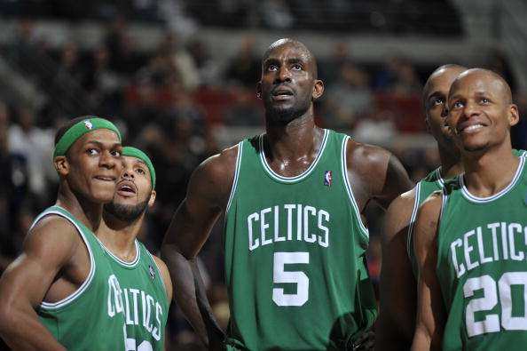 梦幻联动！齐达内晒与樊振东打乒乓球照片（跨界同框！齐达内晒照与樊振东乒乓切磋）